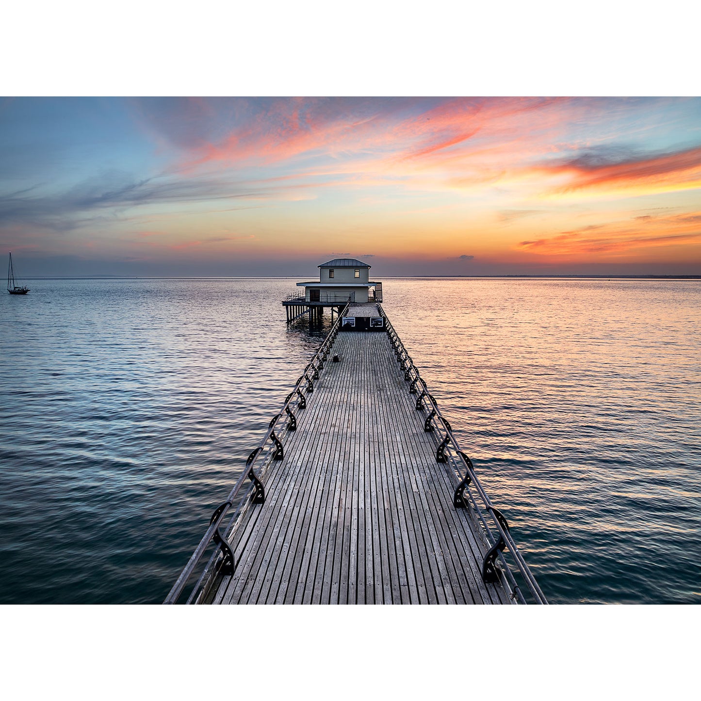 Totland Pier